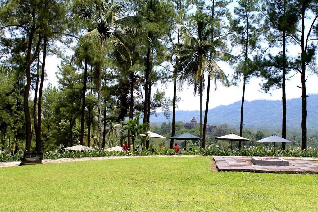 Manohara Resort Magelang Esterno foto